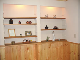壁補強を機に希望だった飾り棚